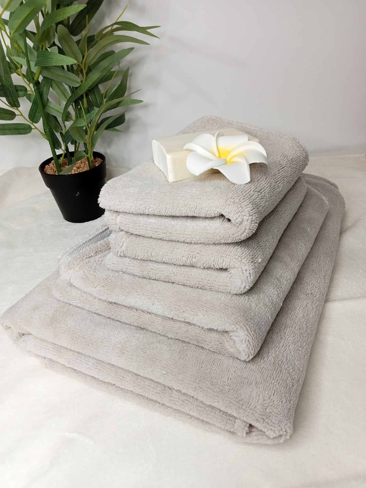 A - LOT Serviettes Bambou - salle de bain - Adultes - lots de 4 serviettes